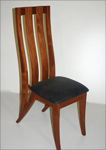 Satiam Chair